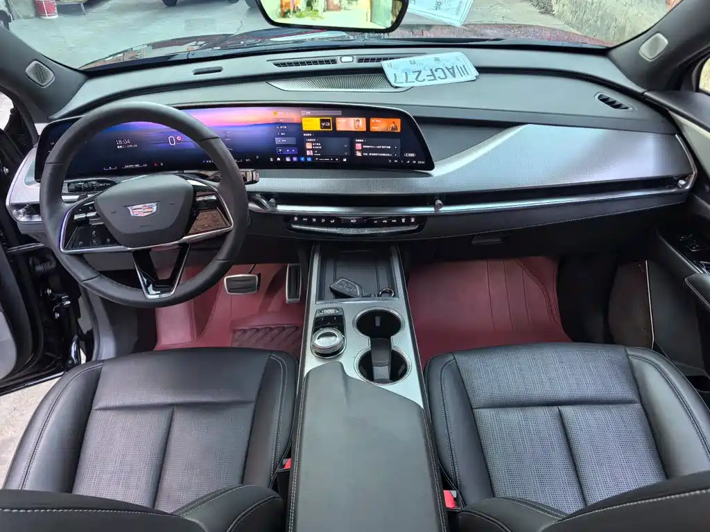 Cadillac XT5 — миниатюра 11