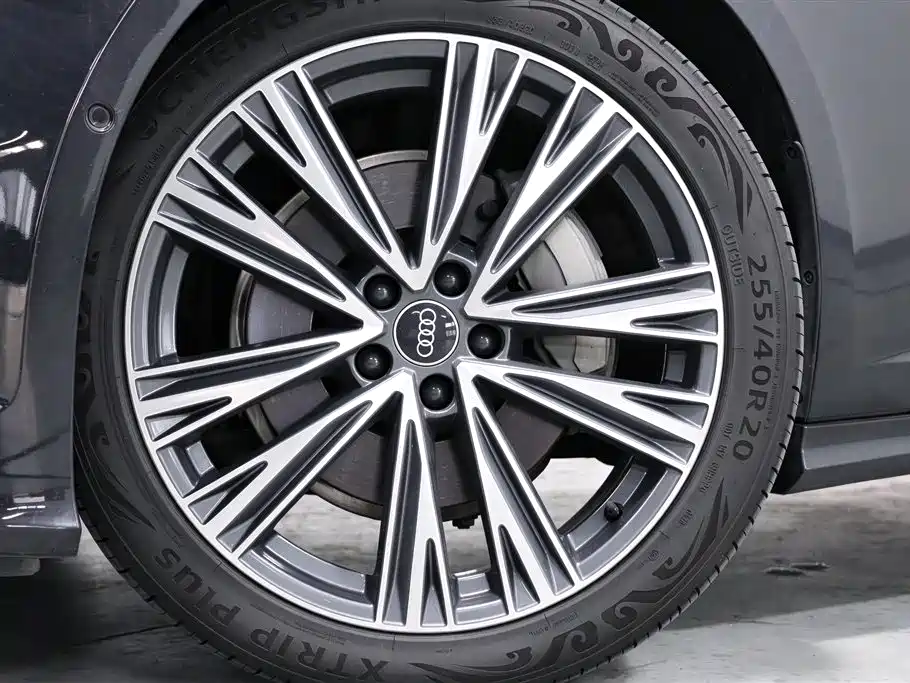 Audi A6L — миниатюра 20