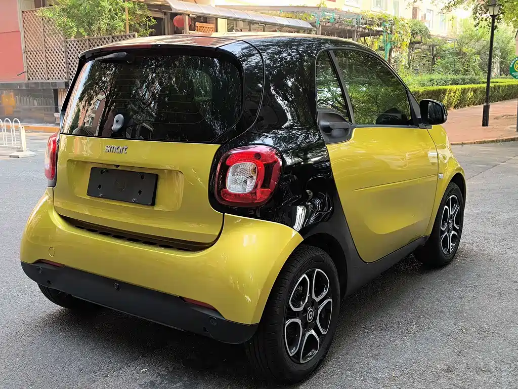smart Smart Fortwo — миниатюра 3