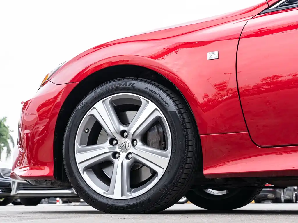 Lexus RC 2016 200t F SPORT