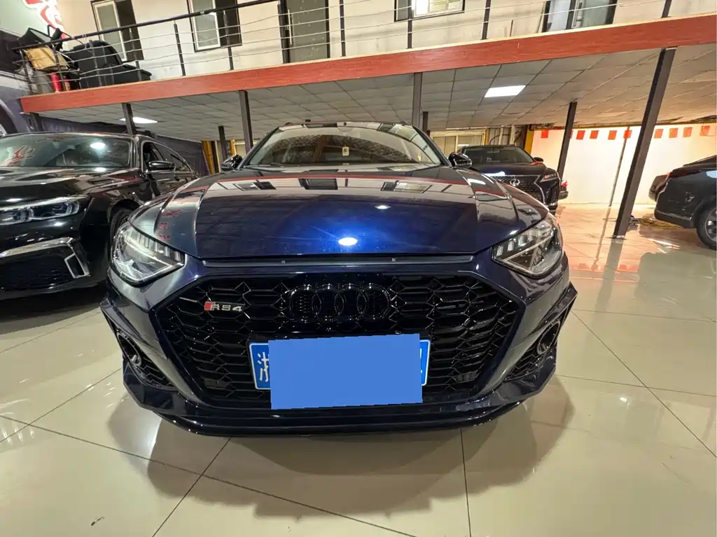 Audi A4 (Import) — миниатюра 2