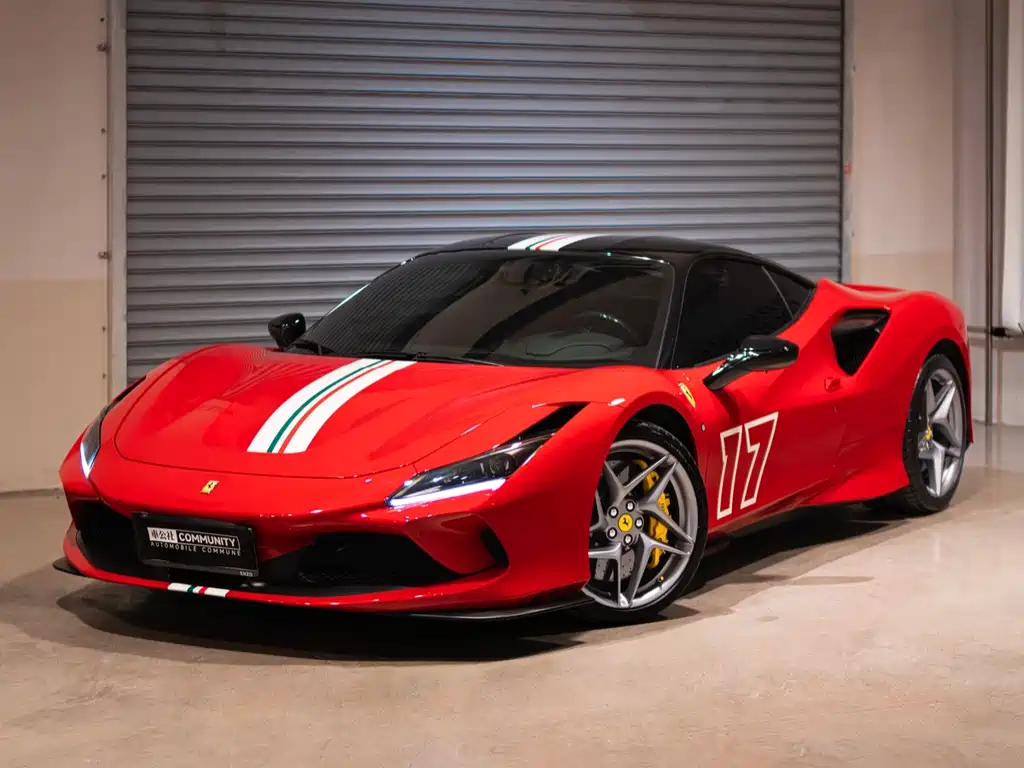 Ferrari F8 2021