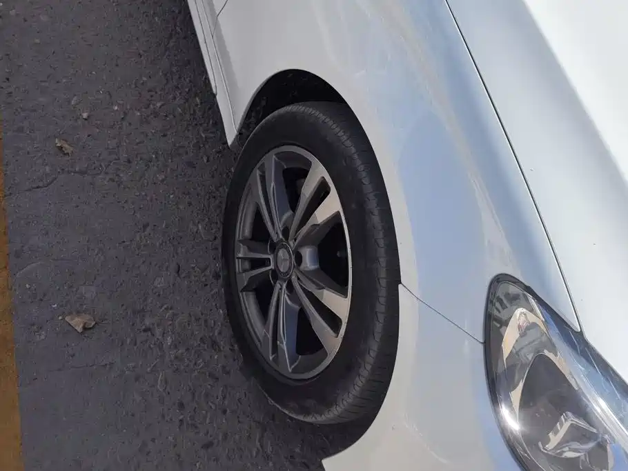 Mercedes-Benz C-Class — миниатюра 6