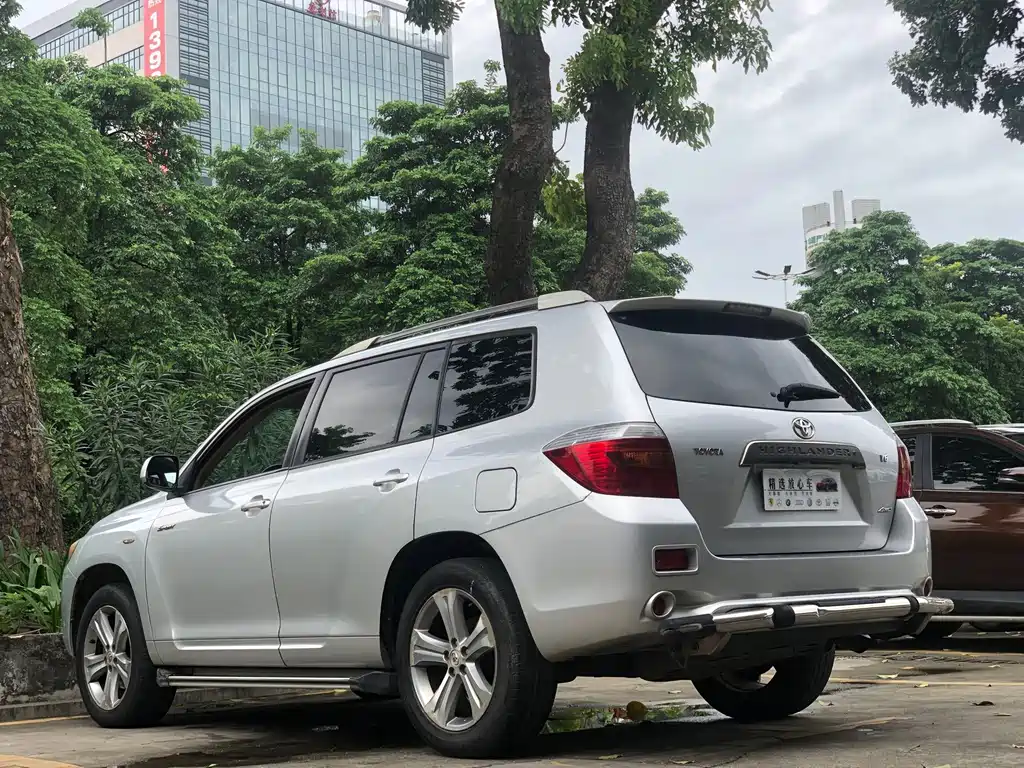 Toyota Highlander — миниатюра 4