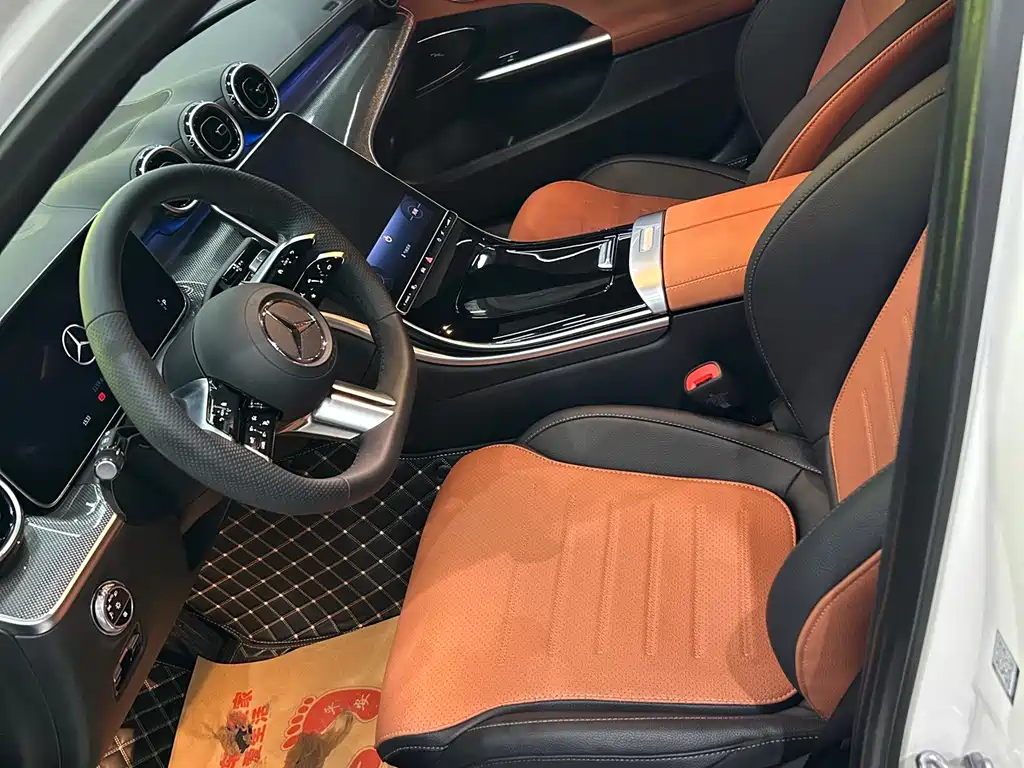 Mercedes-Benz C-Class — миниатюра 2