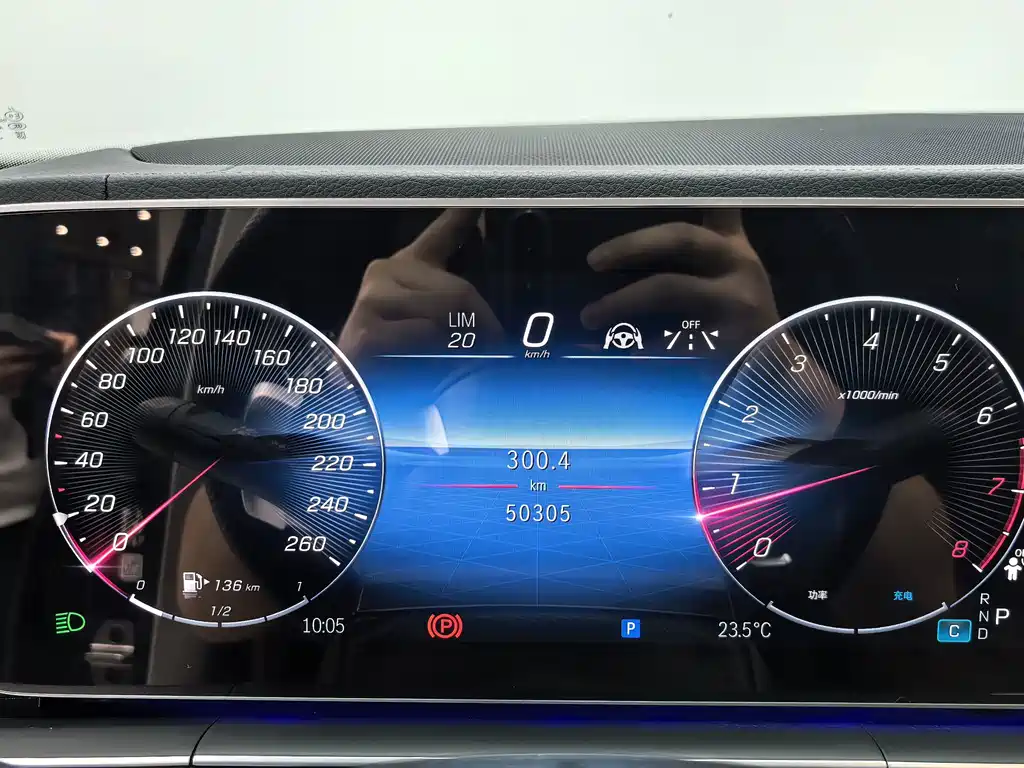 Mercedes-Benz GLS — миниатюра 21