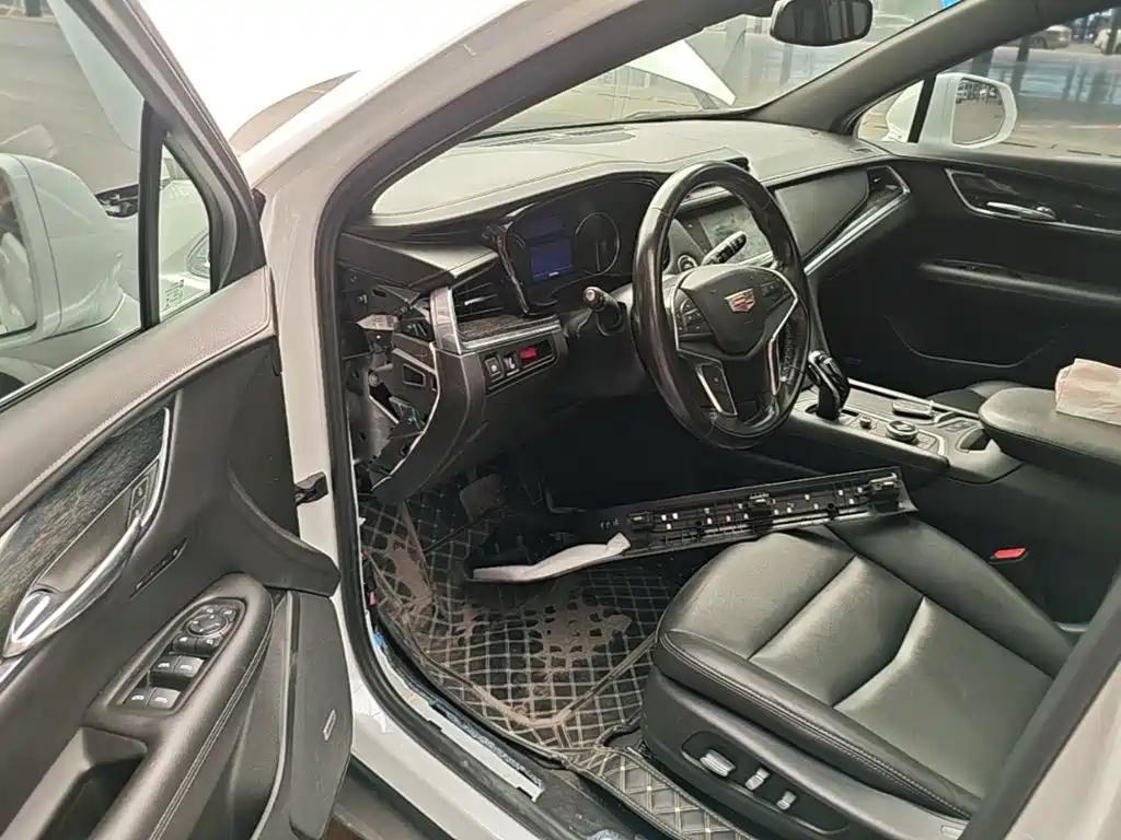 Cadillac XT5 — миниатюра 16