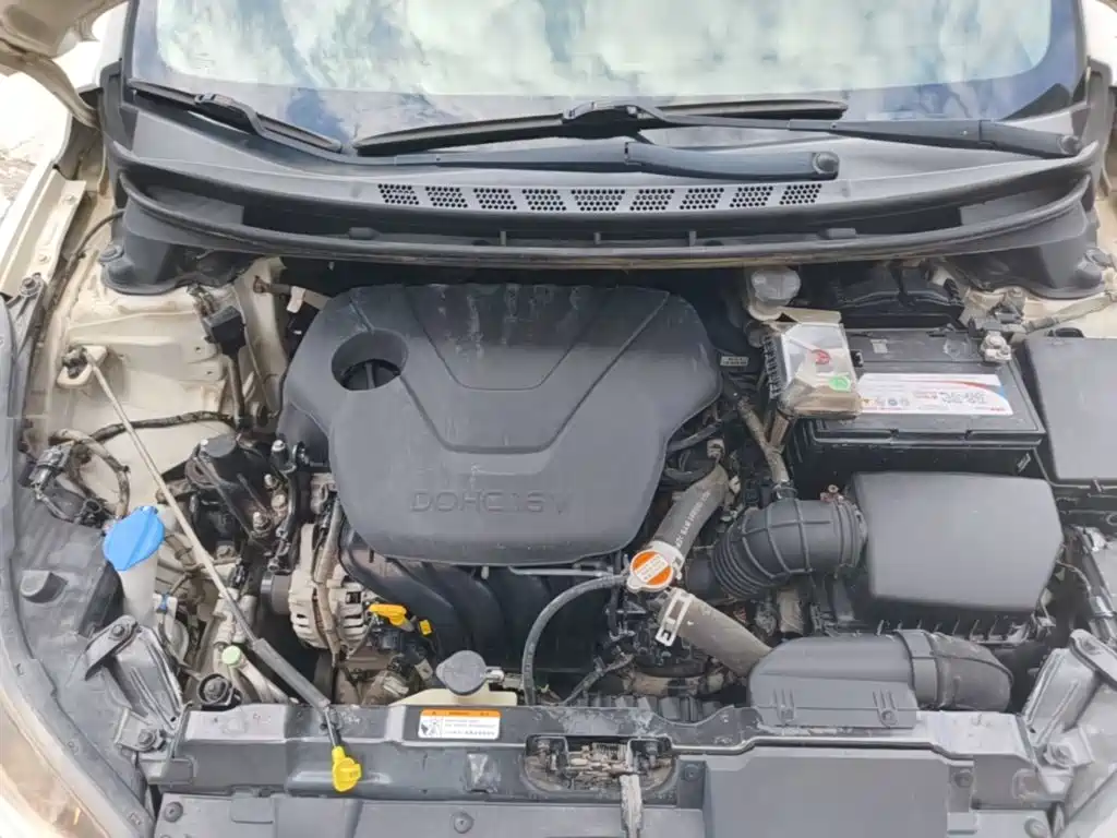 Hyundai Elantra Langdong — миниатюра 20