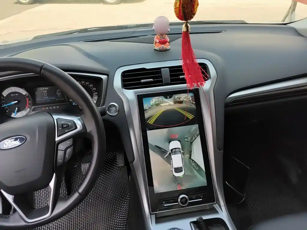 Ford Mondeo — миниатюра 10