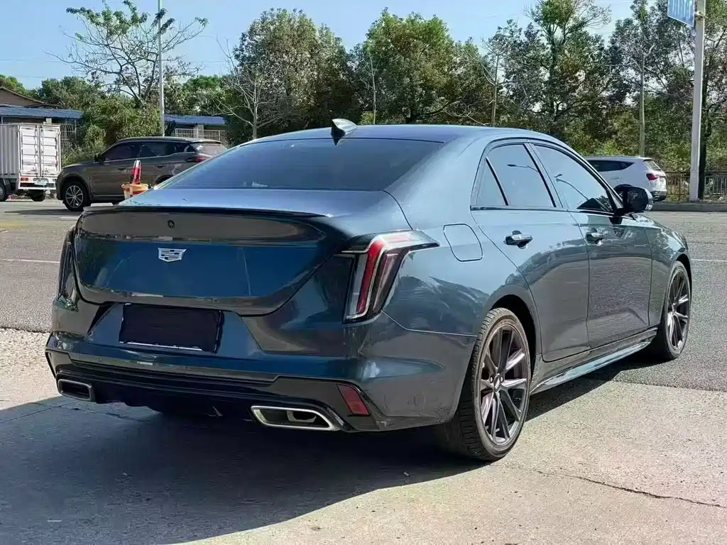 Cadillac CT4 2020 28T Fashion