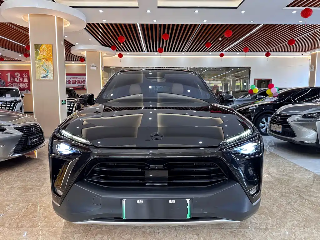 NIO ES8 — миниатюра 2