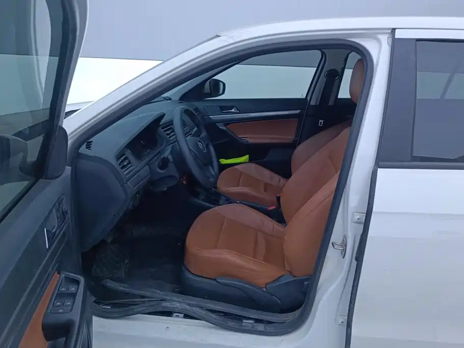Volkswagen Lavida — миниатюра 9