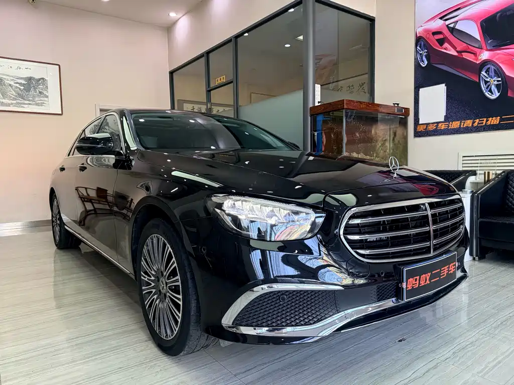 MERCEDES-BENZ E CLASS