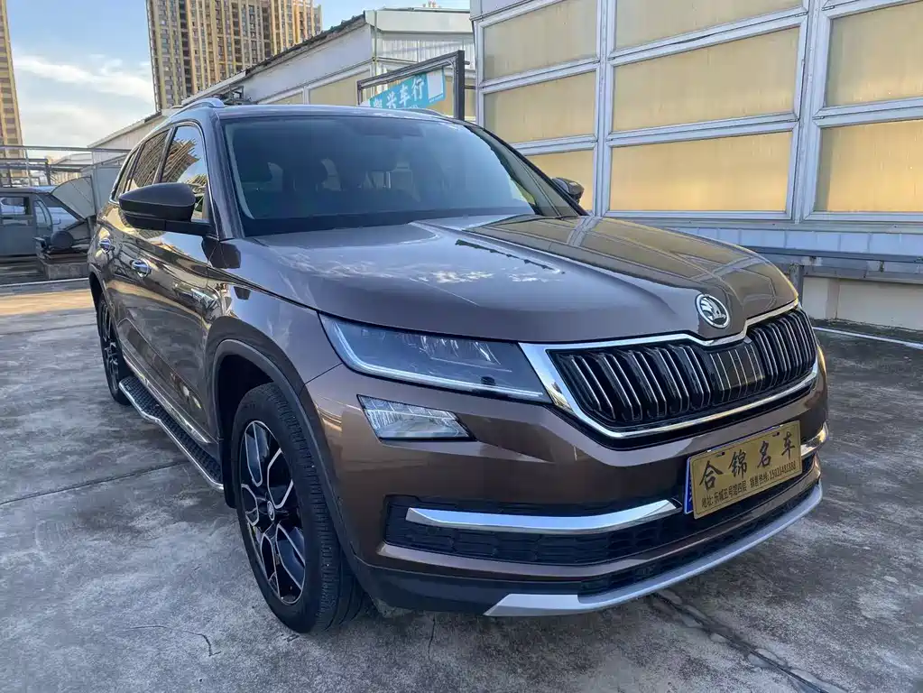 Skoda Kodiaq 2018 TSI380 7 мест Flagship