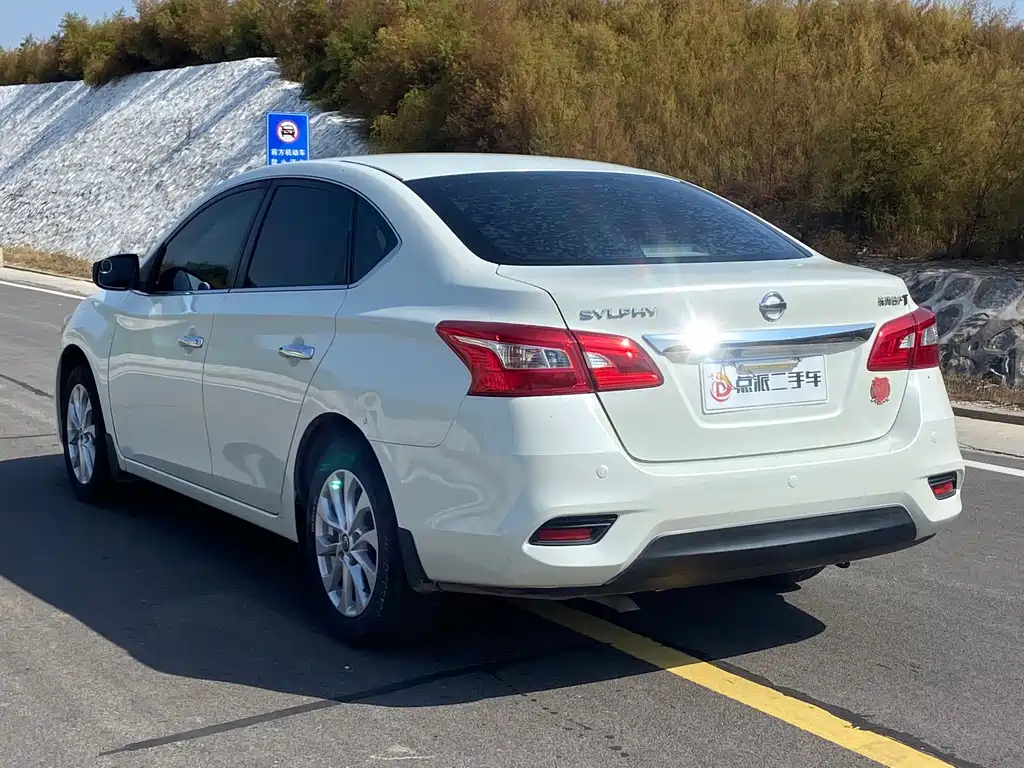 Nissan Sylphy — миниатюра 6