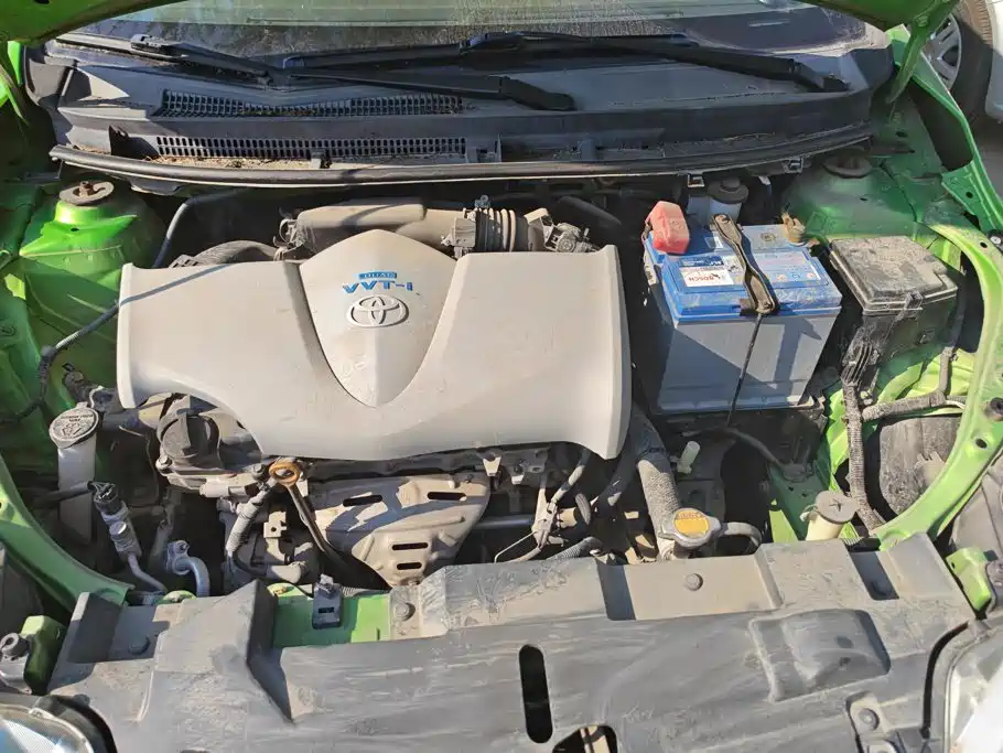 Toyota Yaris L — миниатюра 10