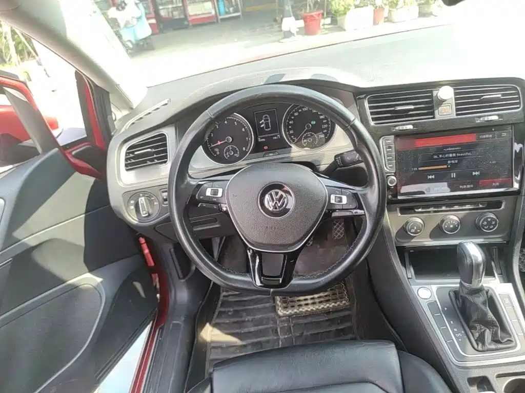 Volkswagen Golf — миниатюра 11