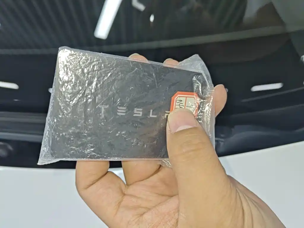 Tesla Model 3 — миниатюра 9