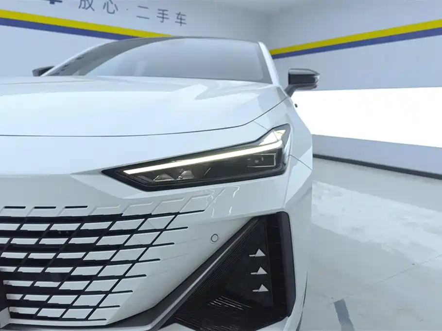 Changan UNI-V 2024 1.5T