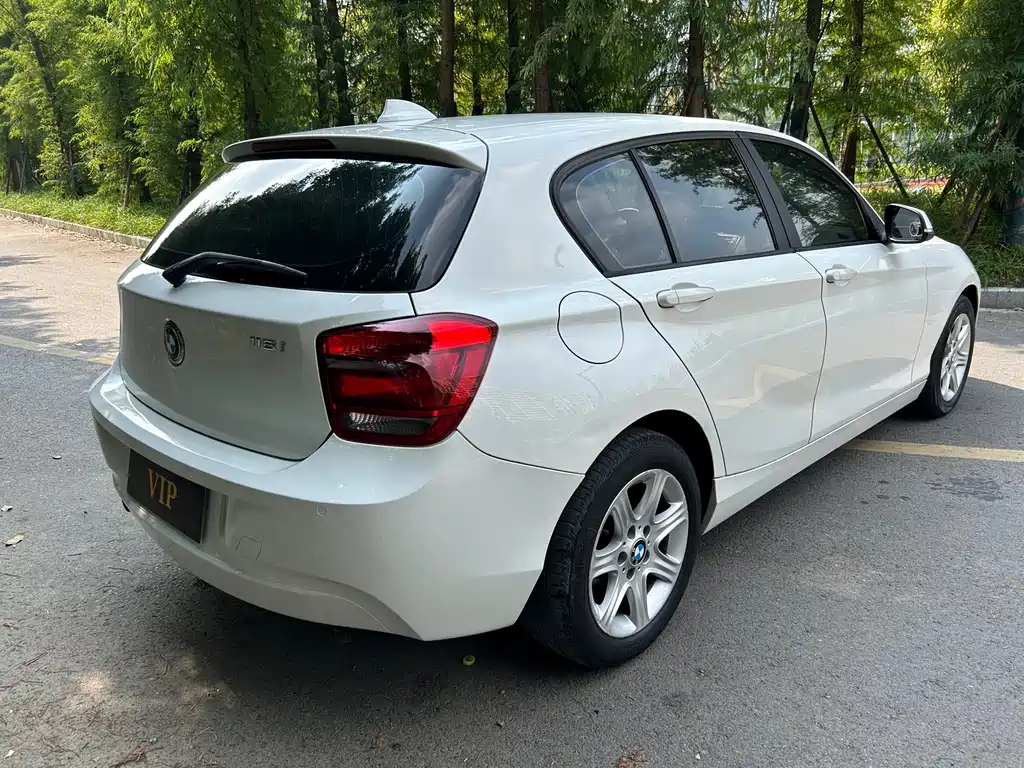 BMW 1 Series (Import) — миниатюра 5
