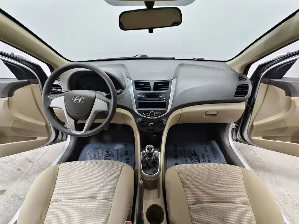 Hyundai Verna — миниатюра 9
