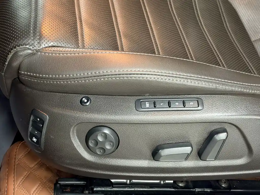 Volkswagen CC — миниатюра 28