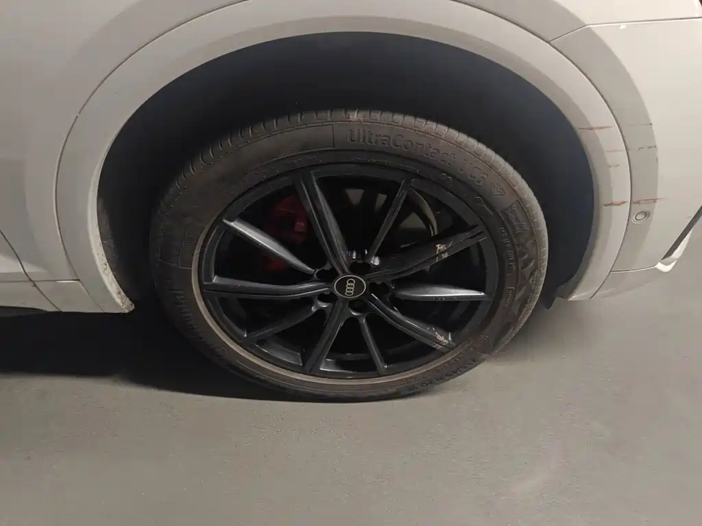 Audi Q5L Sportback — миниатюра 24