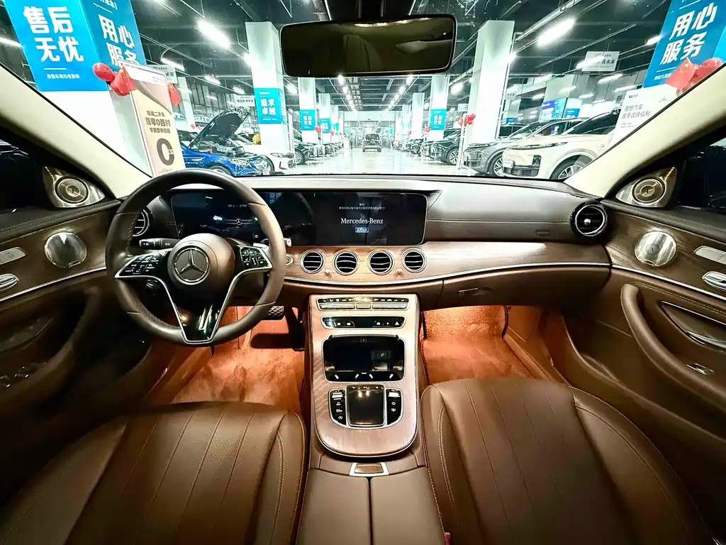 MERCEDES-BENZ E CLASS