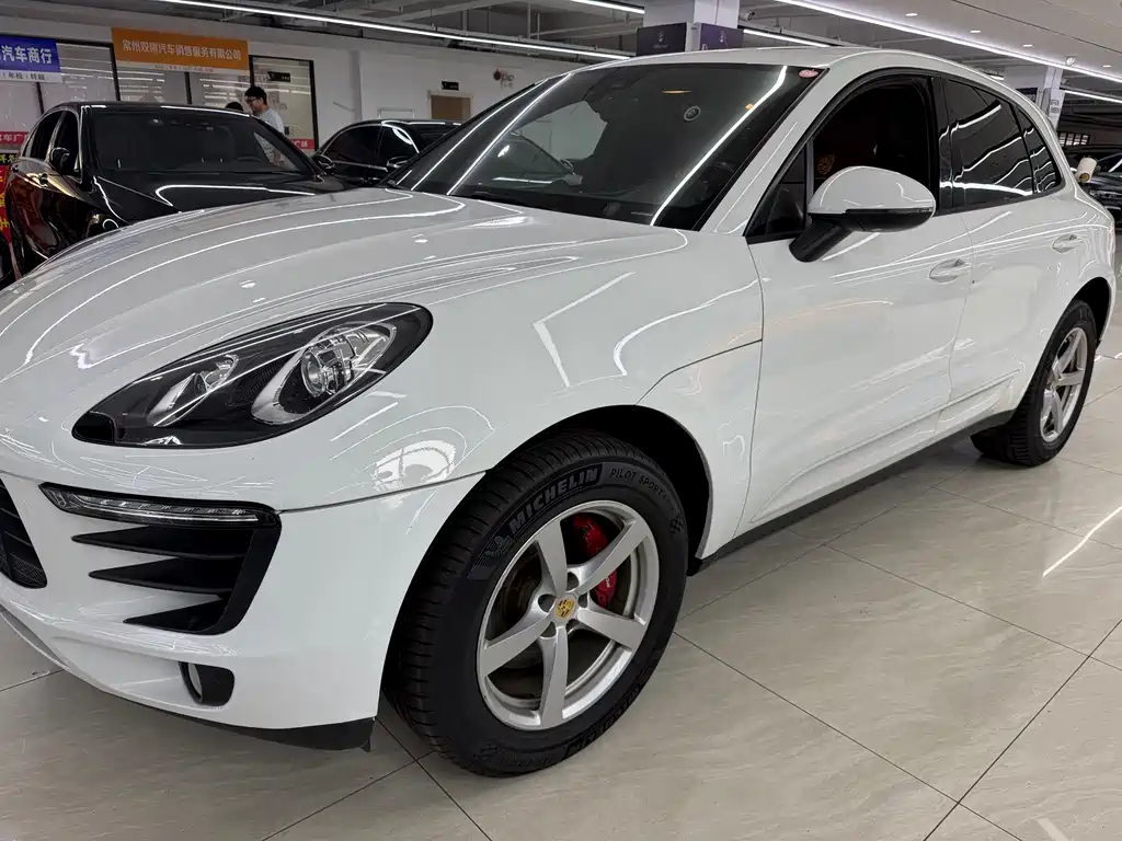 Porsche Macan — миниатюра 2