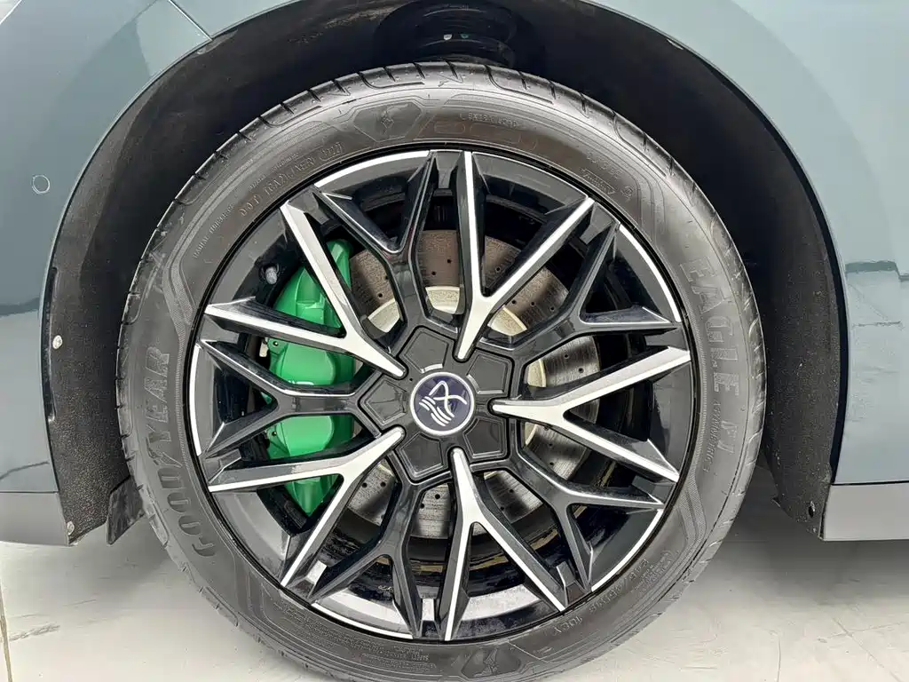 BYD Han — миниатюра 8