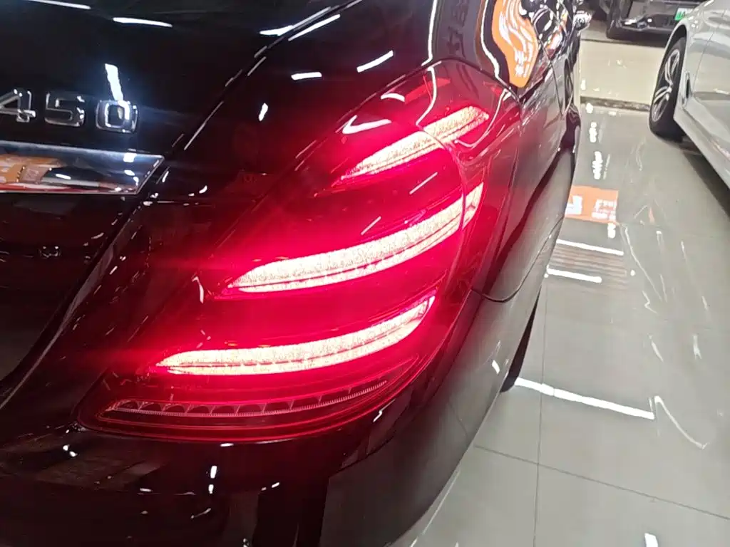 Mercedes-Benz S-Class — миниатюра 8