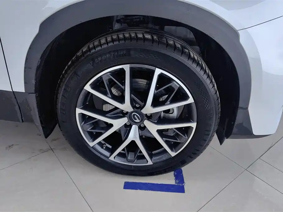 GAC GS8 2024 2.0TGDI Luxury Smart Connect 7 мест