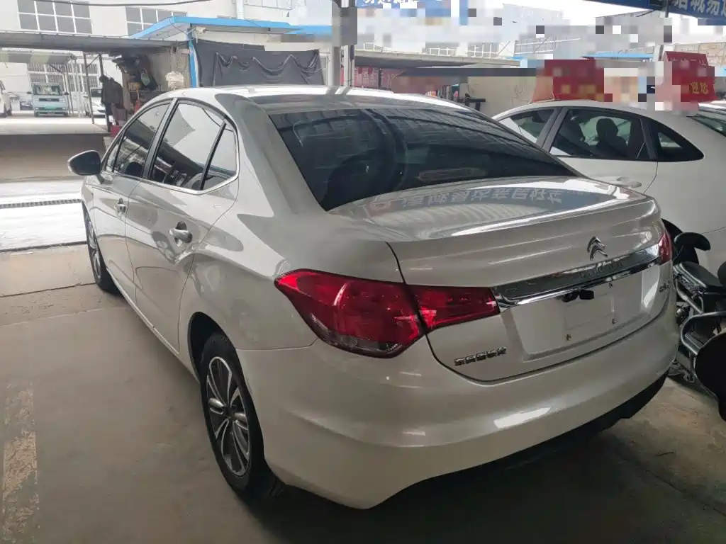Citroen C4L — миниатюра 5
