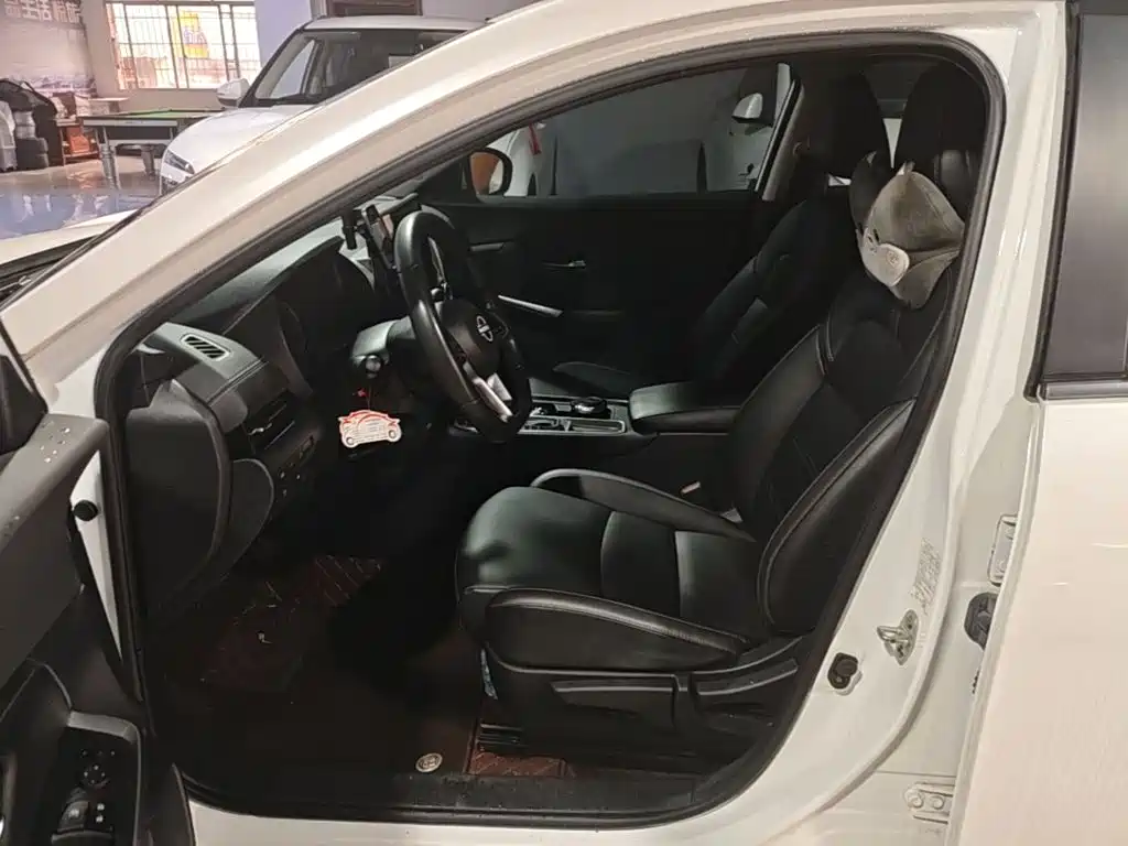 Nissan Sylphy — миниатюра 15