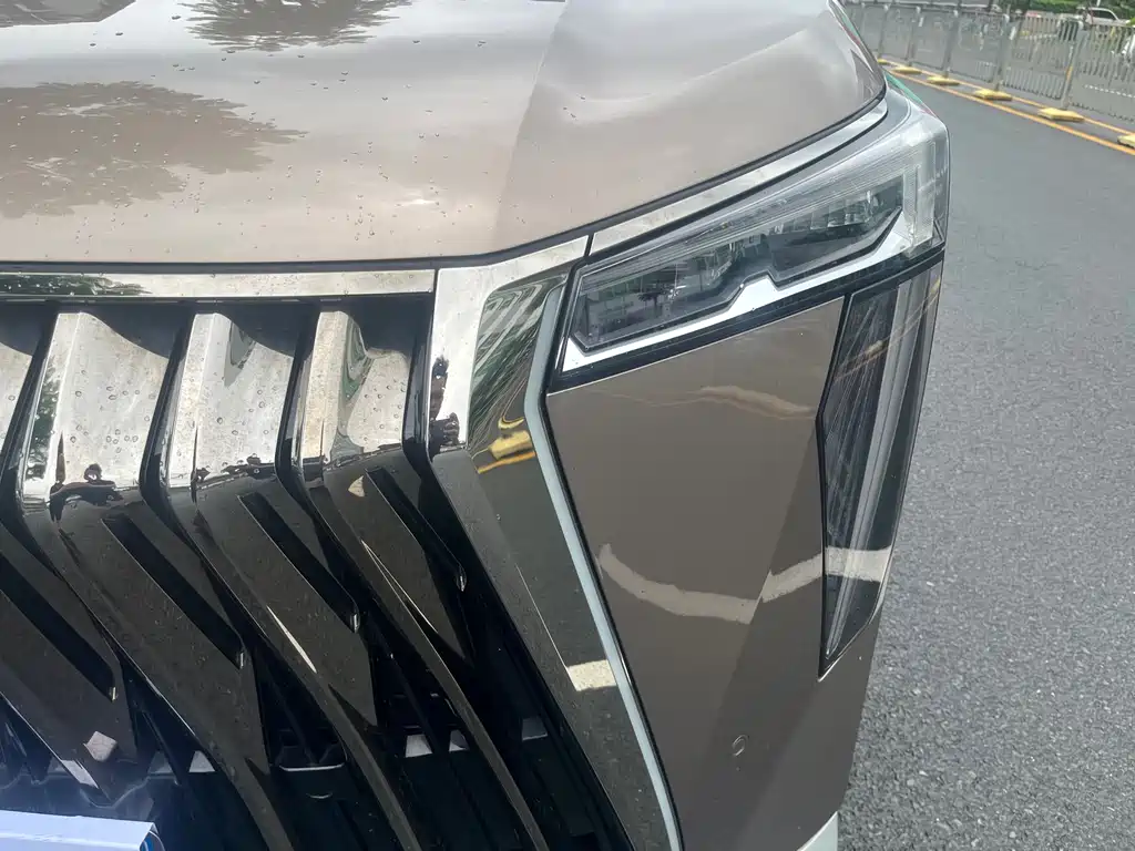 GAC M8