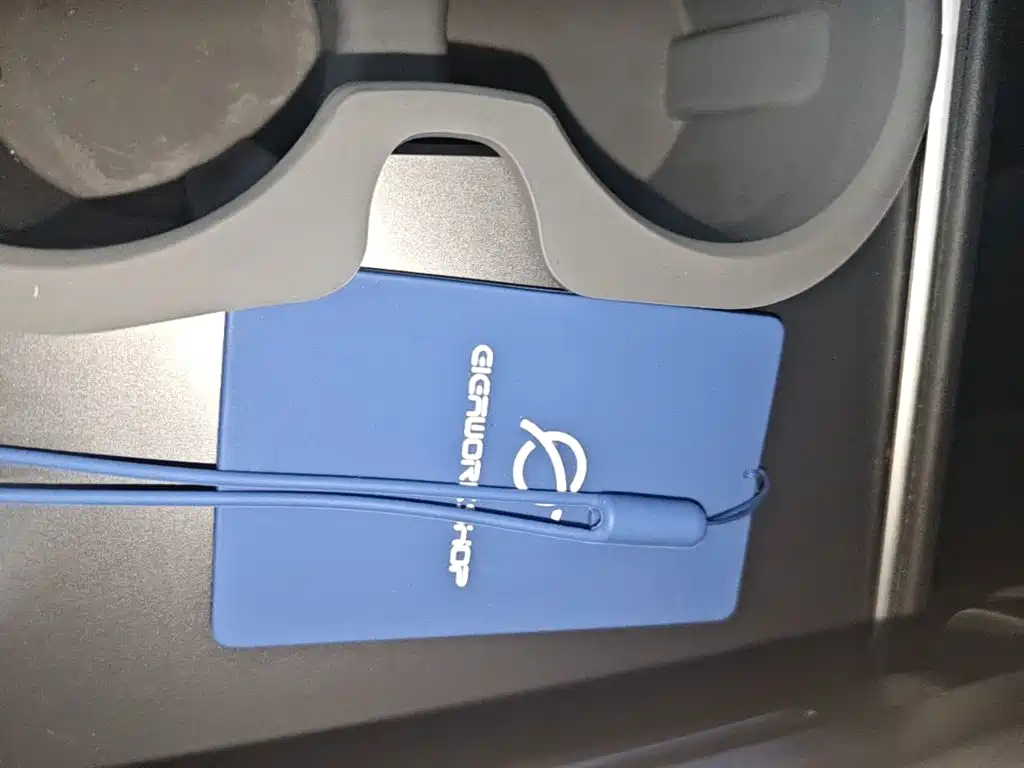 Tesla Model 3 — миниатюра 9