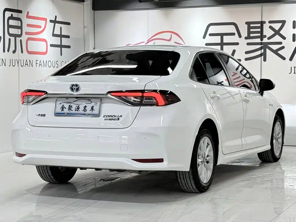 Toyota Corolla — миниатюра 6