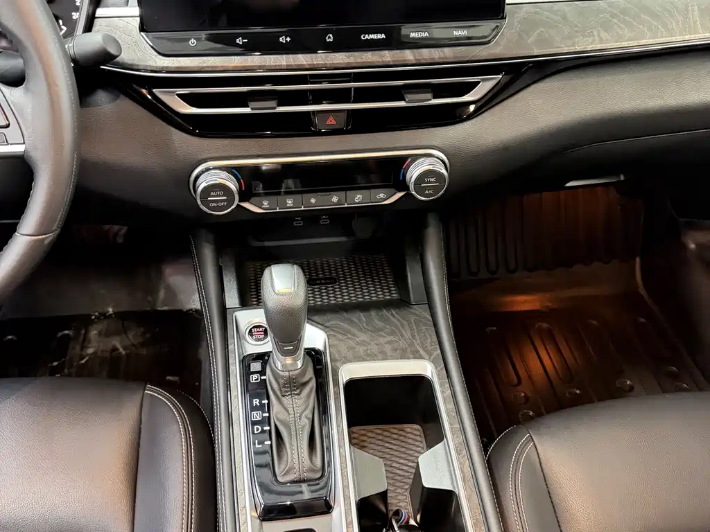 Nissan Teana — миниатюра 12