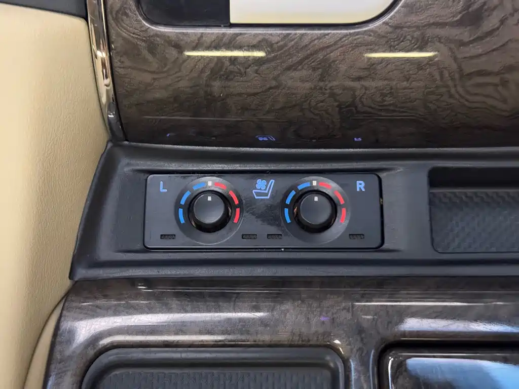 Toyota Vellfire — миниатюра 28