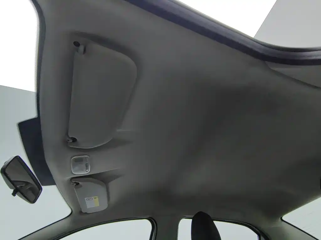 Citroen Elysee — миниатюра 14