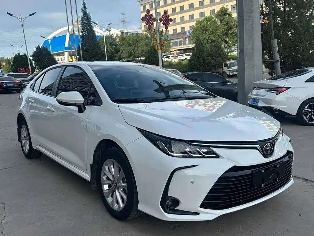 Toyota Corolla — миниатюра 3