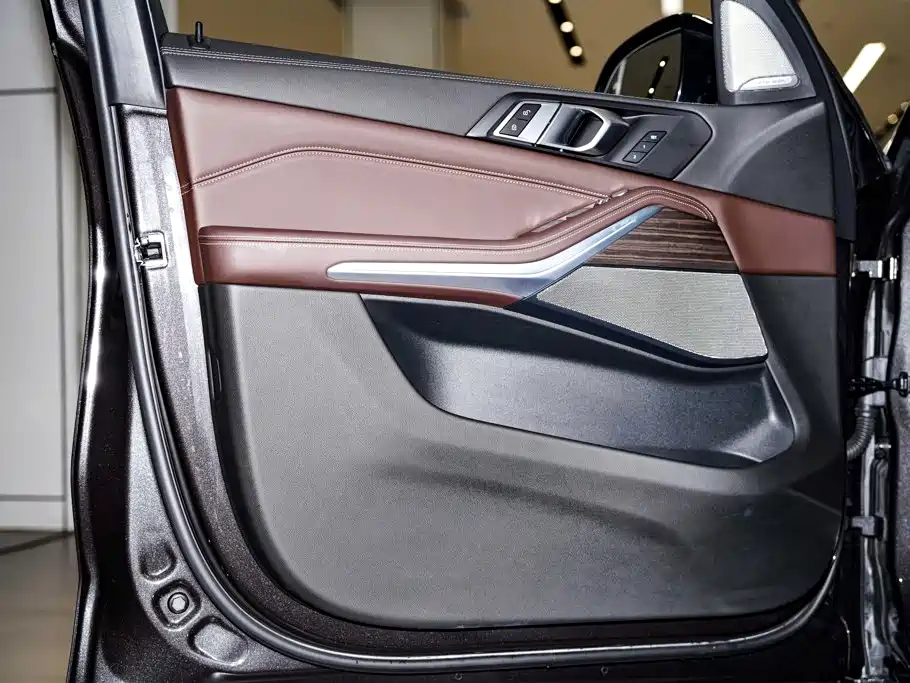 BMW X5 — миниатюра 17