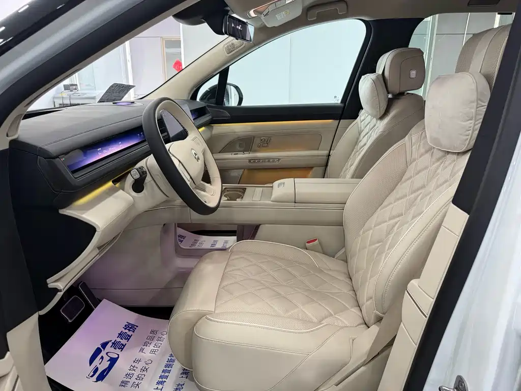 NIO ES8 2026 мест Executive Luxury