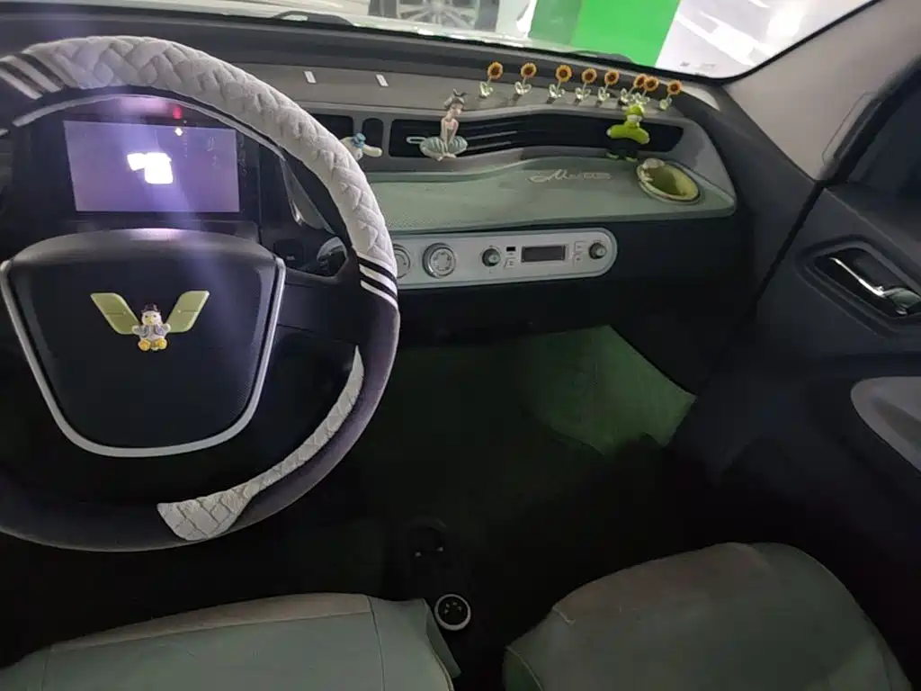 Wuling MINIEV — миниатюра 12