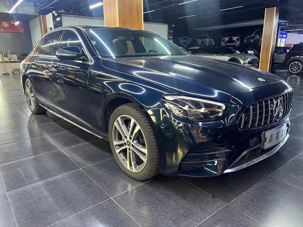 Mercedes-Benz E-Class — миниатюра 3