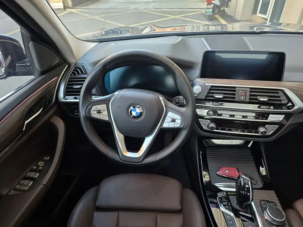 BMW X3 — миниатюра 7