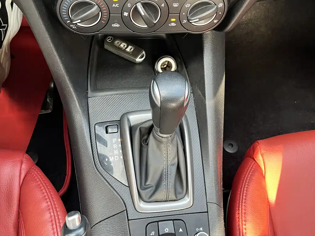 Mazda 3 Axela - фото 23