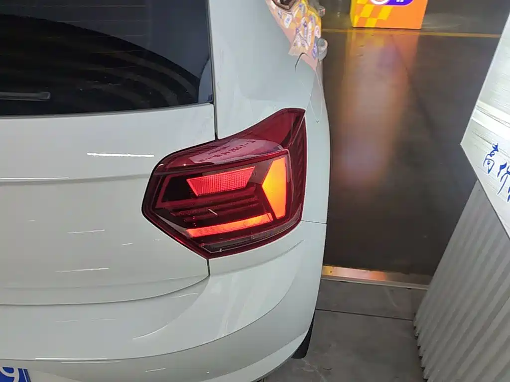 Volkswagen Polo — миниатюра 8