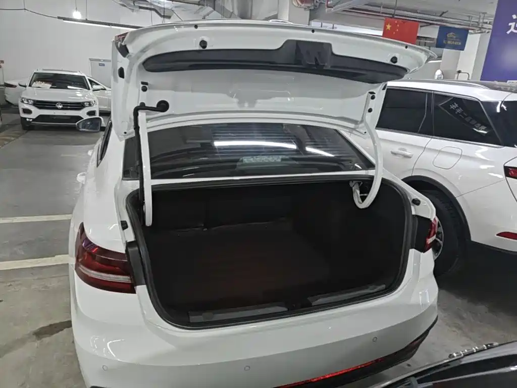 Volkswagen Lavida — миниатюра 19