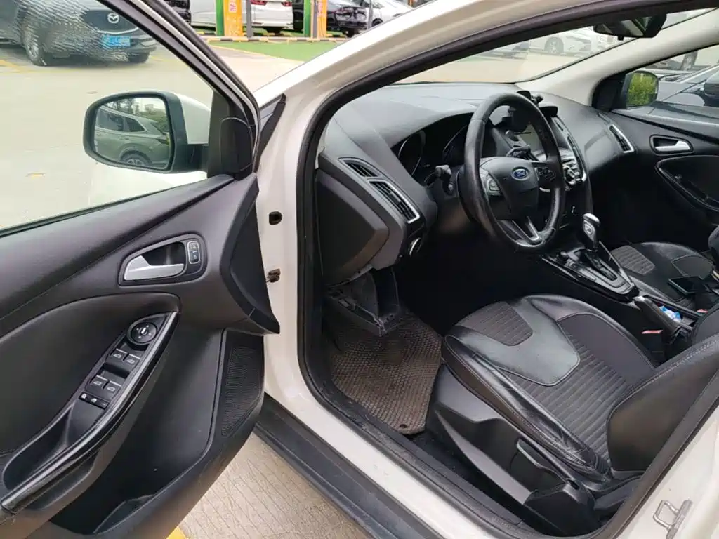 Ford Focus — миниатюра 21